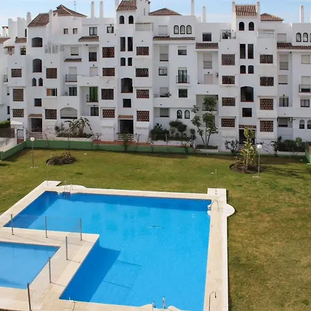 With 2 Bedrooms In Estepona, With Wonderful Sea View, Pool A Apartment *
