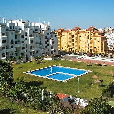 With 2 Bedrooms In Estepona, With Wonderful Sea View, Pool A Apartment